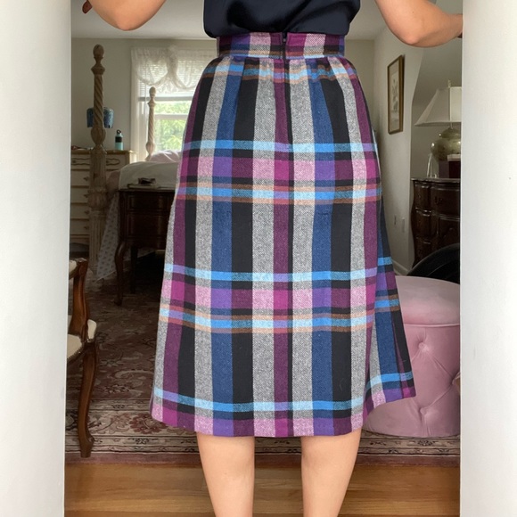 Vintage Clyde Wool-blend Plaid Pleated Midi Skirt - Picture 2 of 13